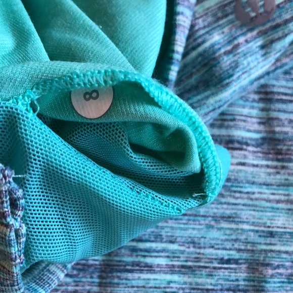 2 Lululemon Tank Tops 8 - Picture 12 of 12